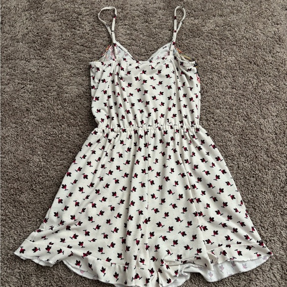 🎁 Xhilaration Multicolor Floral Romper - Picture 4 of 4